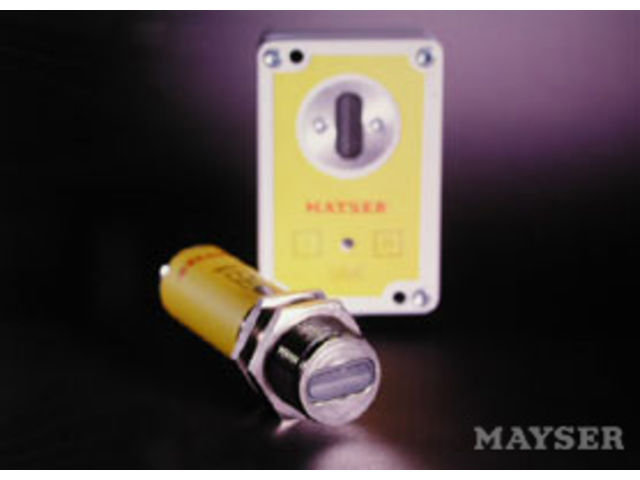 Ultrasonic sensor for industrial applications