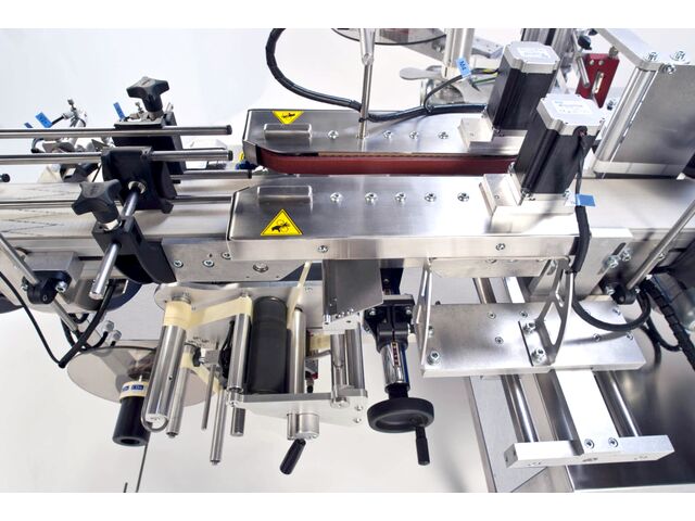 Automatic labelling machine - Ninon Down | Contact CDA - Remplisseuses ...