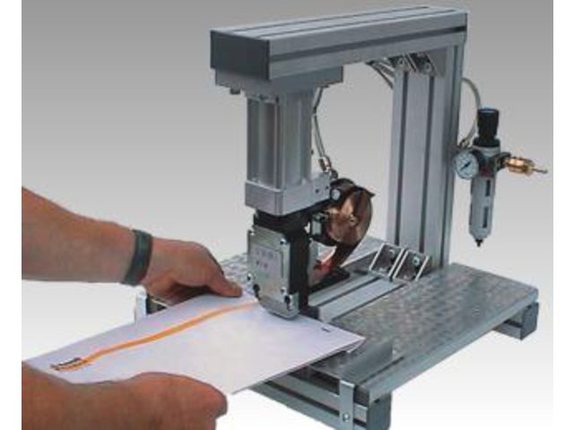 TGR Table-top unit with 1 – 3 stapling heads