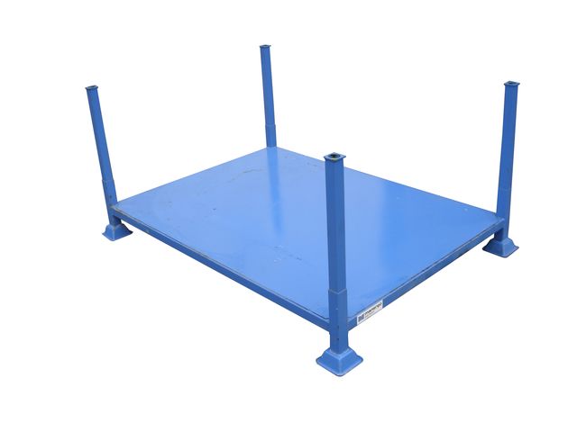 Pallet with stackable sides