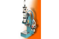 Pneumatic and hydrpneumatic press