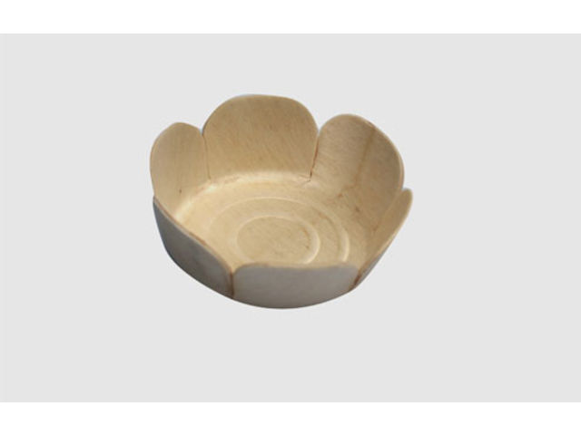 Round thermoformed wooden tray for pastry, aromatic herb, cheese, chocolate, dessert, salting, meat…