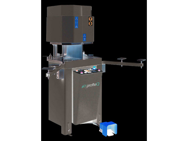 Automatic single head welding machine for PVC windows and doors