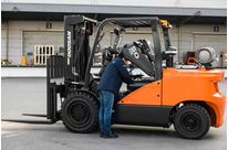 LPG forklifts 3.5 to 5.5t – 7-Series