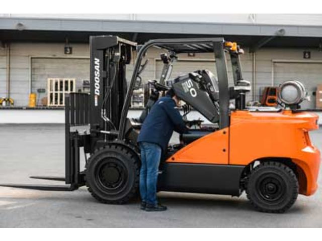 LPG forklifts 3.5 to 5.5t – 7-Series