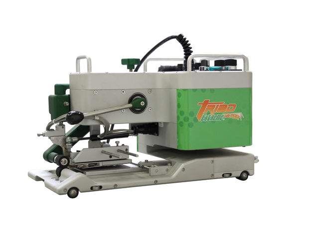 Portable wedge welding machine for the sign industry - TRIAD extrême shelter
