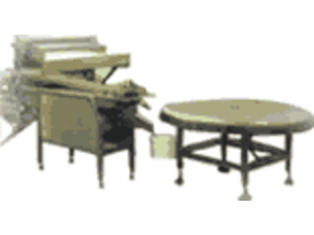 Eggs counter and feeding of buckets for hard boiled eggs production