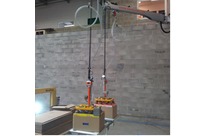 Cardboard manipulator by suction cup - custom-made ZE solution