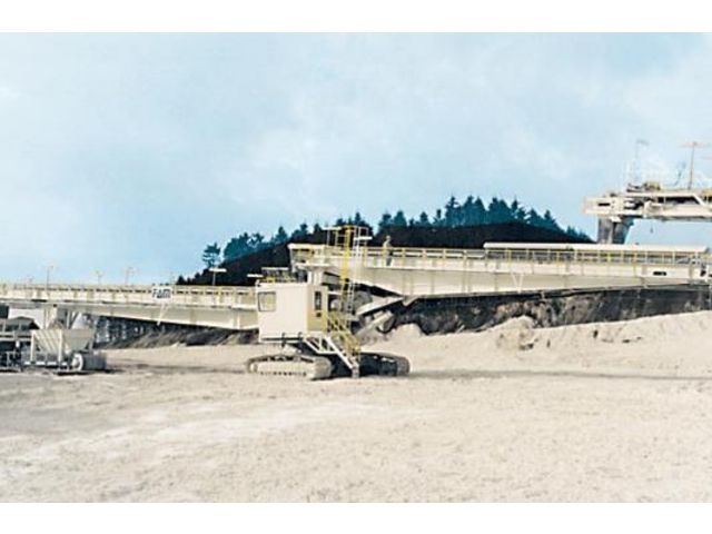 Opencast mining systems: Belt wagons