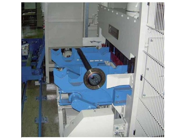 Walking beam shot blast machine