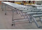 Free roller or wheel extendable conveyor