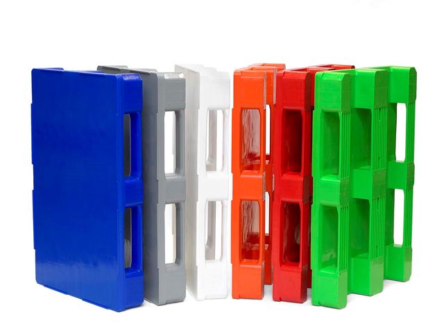 Hygienic pallets in different colours