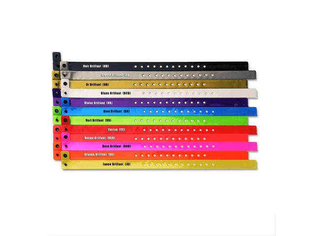 Customized flexible secure vinyl wristband