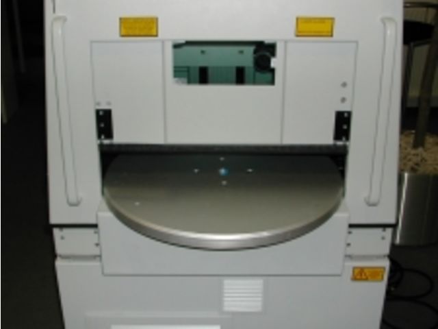 Mistral with integrated rotary table