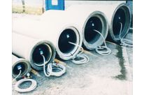 Inflatable pipe plug