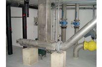 Hydraulic piston compactor