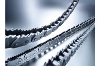 Roller chains with sawtooth plates