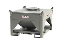 Powder containers with rectangular discharge trap