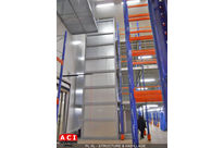 Industrial goods lifts