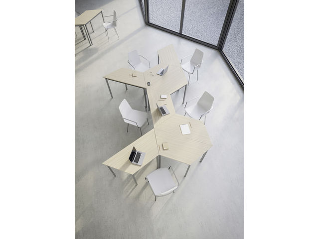 Rencontre meeting tables 