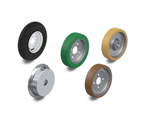 Drive wheels and hub fitting wheels