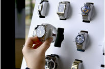 Open display solution for watches &amp;amp; wearables