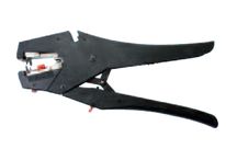 Self adjusting stripping tool MAXISTRIP (0,25 to 10 mm2)