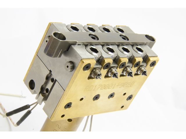 Side gate injection system