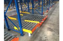 Pallets flow lanes with big rollers