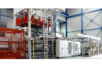 Composite parts forming: hydraulic press systems