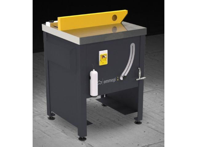 Single-head trimming machine with rising blade - Rifila