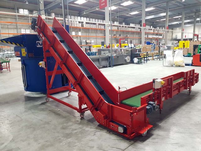 Inclined belt conveyor, elevator and descender