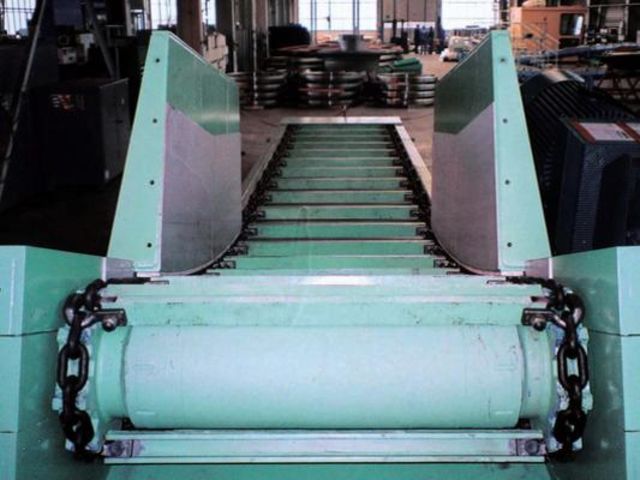 Conveying Systems: Chain conveyors