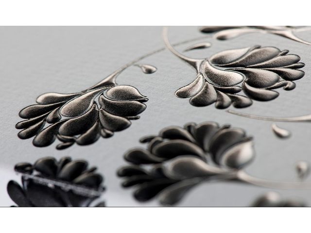 Glossy pigment foil for the graphics industry : COLORIT® TRANS 800