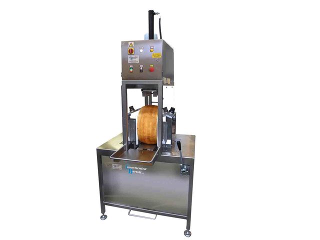 Cheese’s crust remover