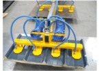 Lifting beams in custom-made suction cup for insulating panel