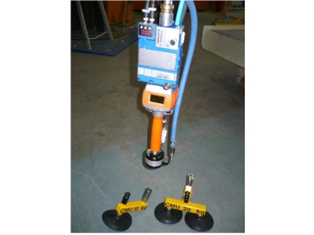 Manipulator of block silicon by suction cups - custom-made ZE solution