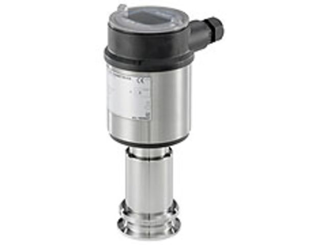Sanitary radar level transmitter : Type 8138