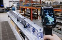 HandySCAN 3D | MAX Series : Portable Metrology-grade Scanner for Large Format 3D Measurements