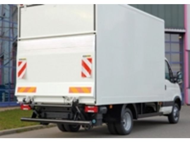 Tail Lifts: 750 duo
