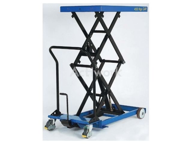 High lift mobile lift table