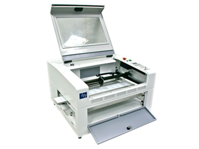 Cutting/engraving Co2 laser | V 3000