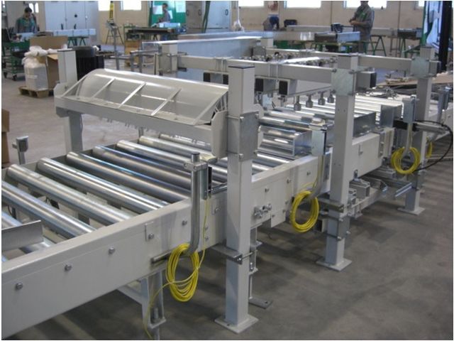 Pallet conveyor