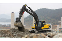 Crawler excavators EC240C