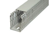 Cable trunking SES® with slots and base punching : GN-A6/4 LF