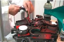 Manual optical positioner system for cliché adjustment