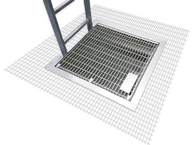 FLOOR HATCH IN COMPOSITE MATERIAL