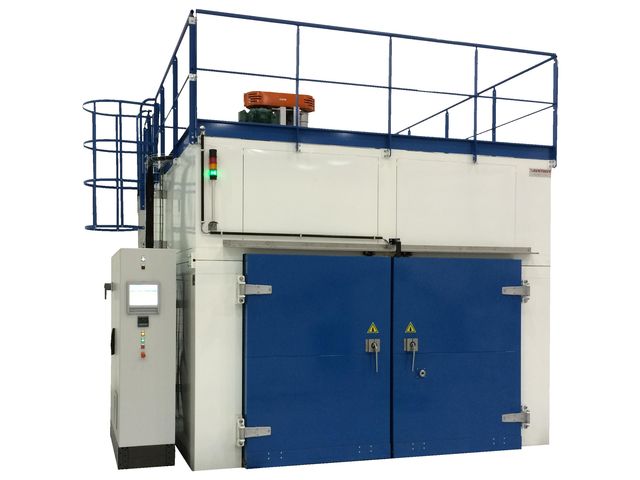 Composite curing oven
