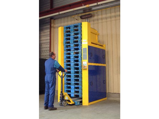 Magapal - the autonomous pallet stacker