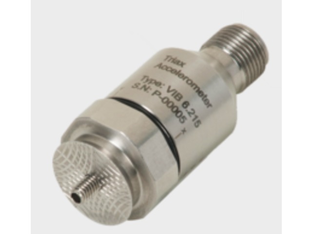 Hybrid Triaxial Accelerometers for advanced online CMS 